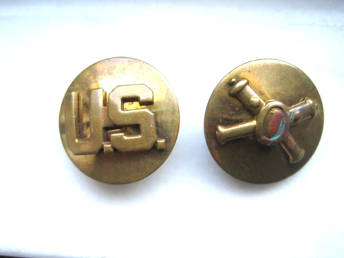 WW2 Original US Military Enlisted Brass Insignia Coller Pins