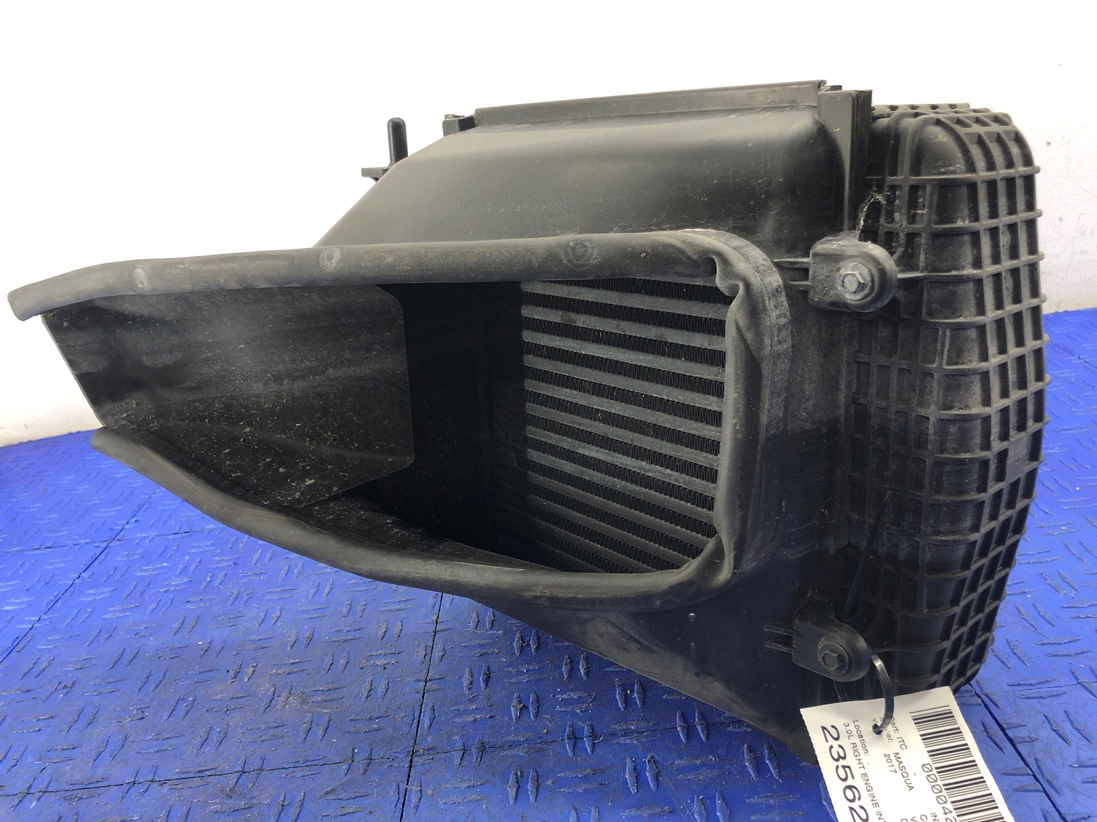 2014-2021 MASERATI GHIBLI QUATTROPORTE 3.0L RIGHT INTERCOOLER 164748404792