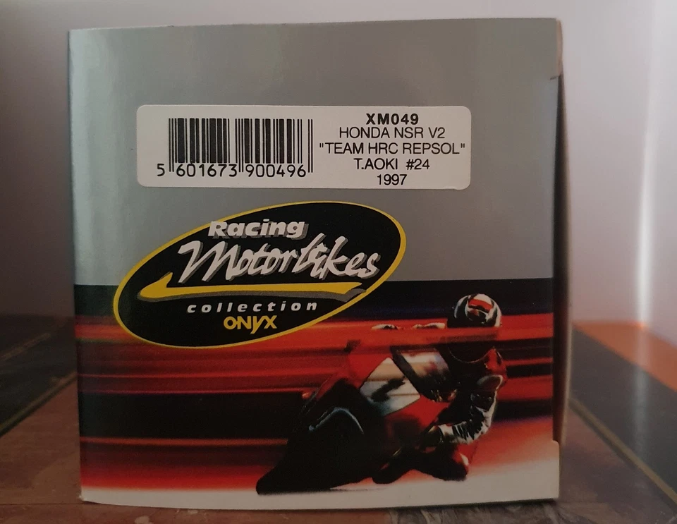 Onyx escala 1:24, XMO49, Honda NSR V2 "Team HRC Repsol", T. Aoki #24 1997 Foto 2 de 2