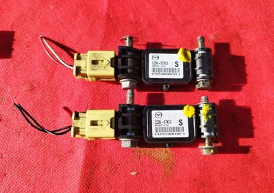 1x Mazda 5 CR1 19F Airbagsensor Crashsensor Airbag Sensor  C236-57KC0