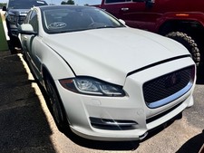 2016-2019 Jaguar Xj Front Bumper Cover Wadaptive Cruise Automatic Park White Oe