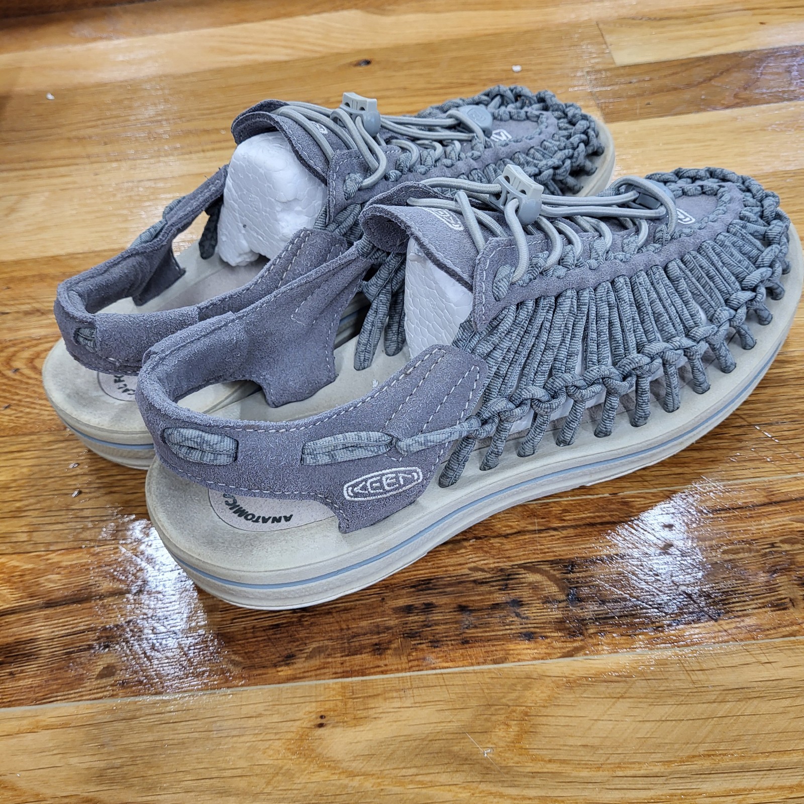 Sandali Keen Uneek Pescatore Bungie Elasticizzati Donna Taglia 8 5 Uomo 7 Plaza Taupe