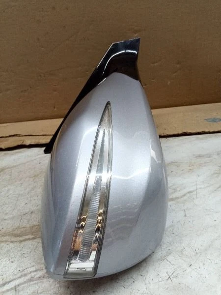 2014 - 2017 HYUNDAI AZERA RIGHT PASSENGER SIDE VIEW MIRROR W/ BLIND SPOT ALERT  - Image 4 of 4