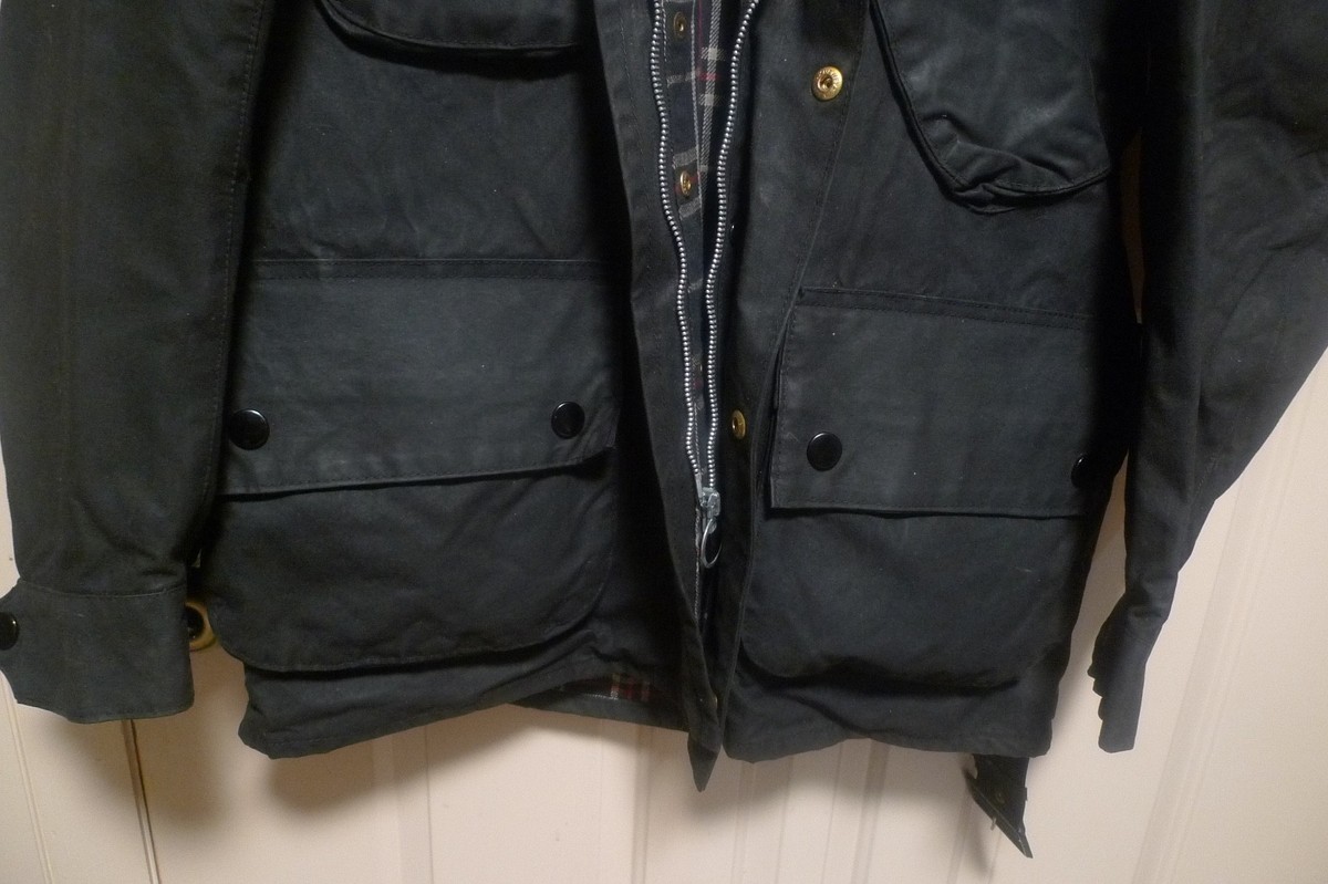 BARBOUR- INTERNATIONAL SUIT JACKET- WAX COTTON - MADE @UK 40- ONE 