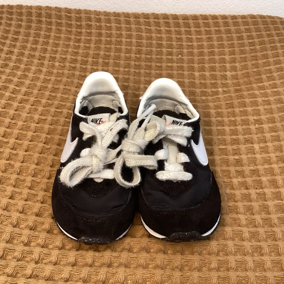 Nike Waffle Entrenadores Tenis Niño Pequeño Talla 6C Negro Blanco Zapatos Bebé DC6479-001 Foto 3 de 4