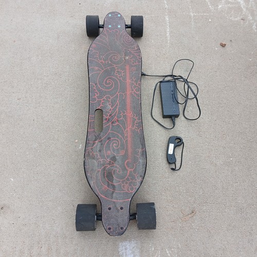 Meepo V2P Sanyo Electric Skateboard 25 MPH Top Speed w/ Charger & Controller