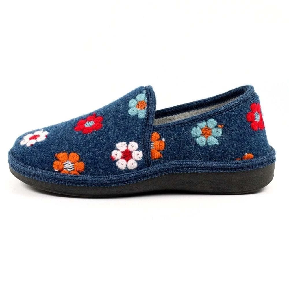 Lunar slippers sale