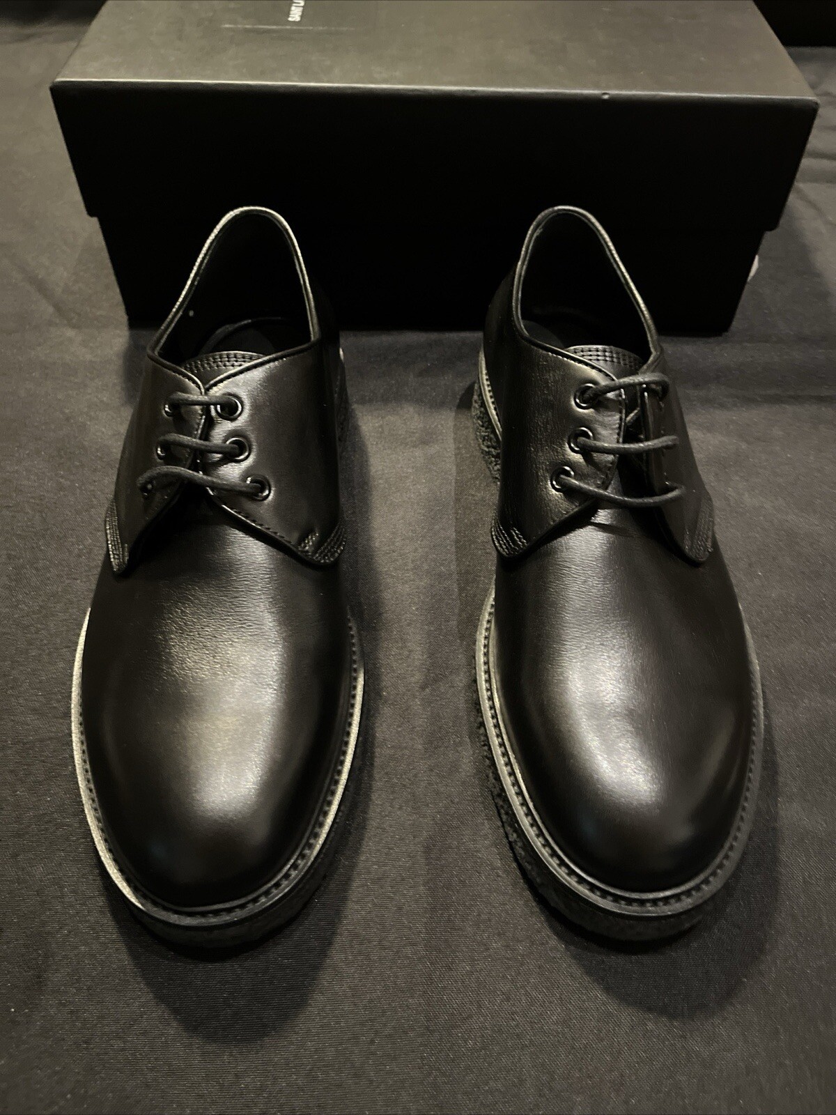 NUOVE CON SCATOLA SCARPE BASSE SAINT LAURENT HUGO DERBY UOMO 44 ADATTE A NOI 10 5 AUTENTICHE