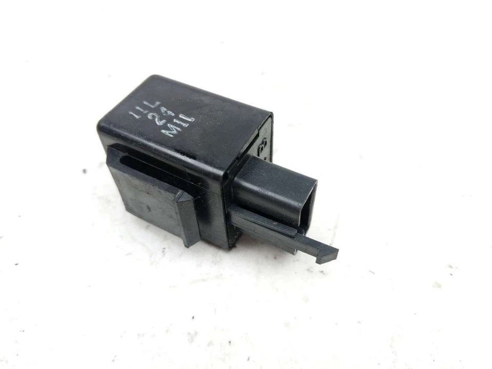 10 relés Kawasaki Ninja ZX10R ZX1000 066500-6140 Foto 2 de 4