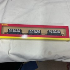 Hornby R6087 Five Plank Open Wagon Set of 3 "Martin of Crediton"