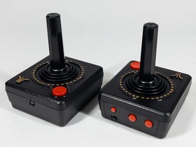 2015 AtGames Atari Flashback 6 Classic Console 100 Built-in Games - AR2680
