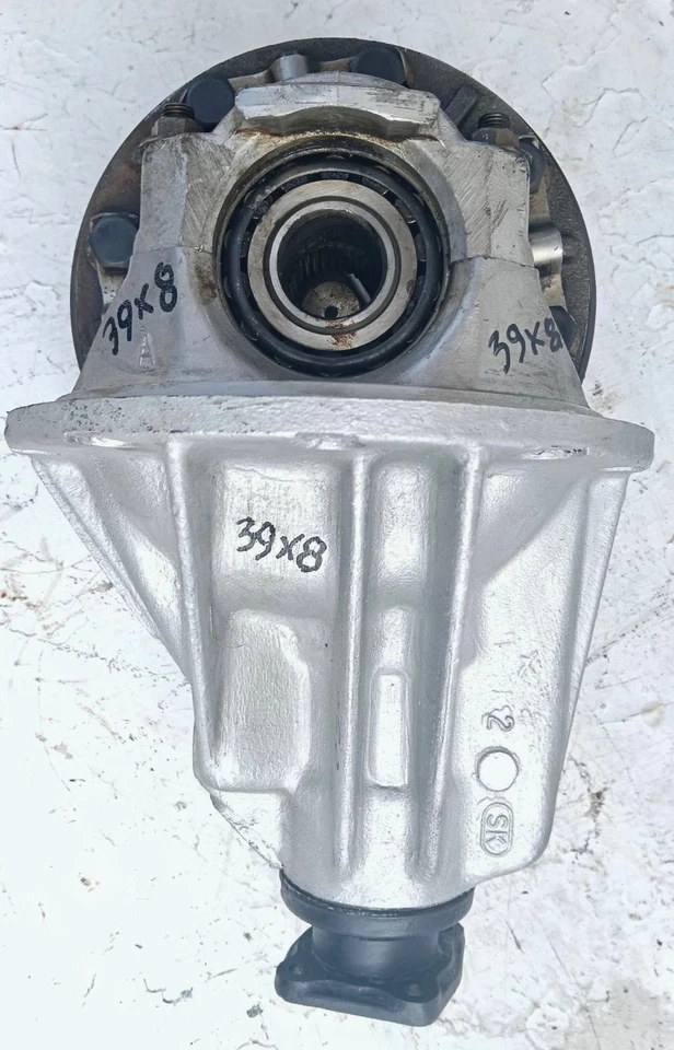 Diferencial trasero Datsun 620 1972-78 2x2 tipo aluminio relación usada 4.875 39/8 Foto 3 de 4