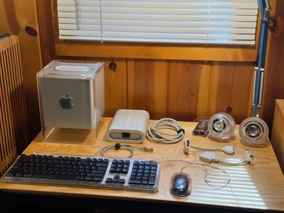 Apple Power Macintosh G4 Cube 450 MHz / 1.5 GB SDRAM / AirPort / working CD-RW