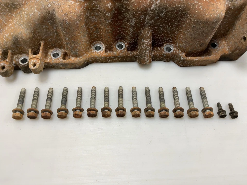 Jeep JK Wrangler OEM 3.6L Upper and Lower Oil Pan Adapter 2012-2018 001815 - Image 2 of 4