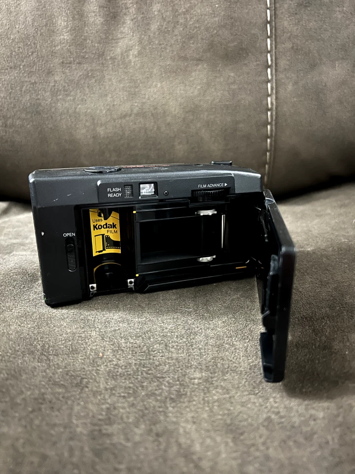 Vintage Kodak S100 EF S Series 35MM Film Camera Point & Shoot Black Tested - Image 2 of 3