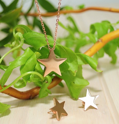 FLORAY SCHMUCKSET STERN ANHÄNGER ROSE GOLD HALSKETTE OHRRINGE DAMEN SCHMUCK NEU - Bild 3 von 6