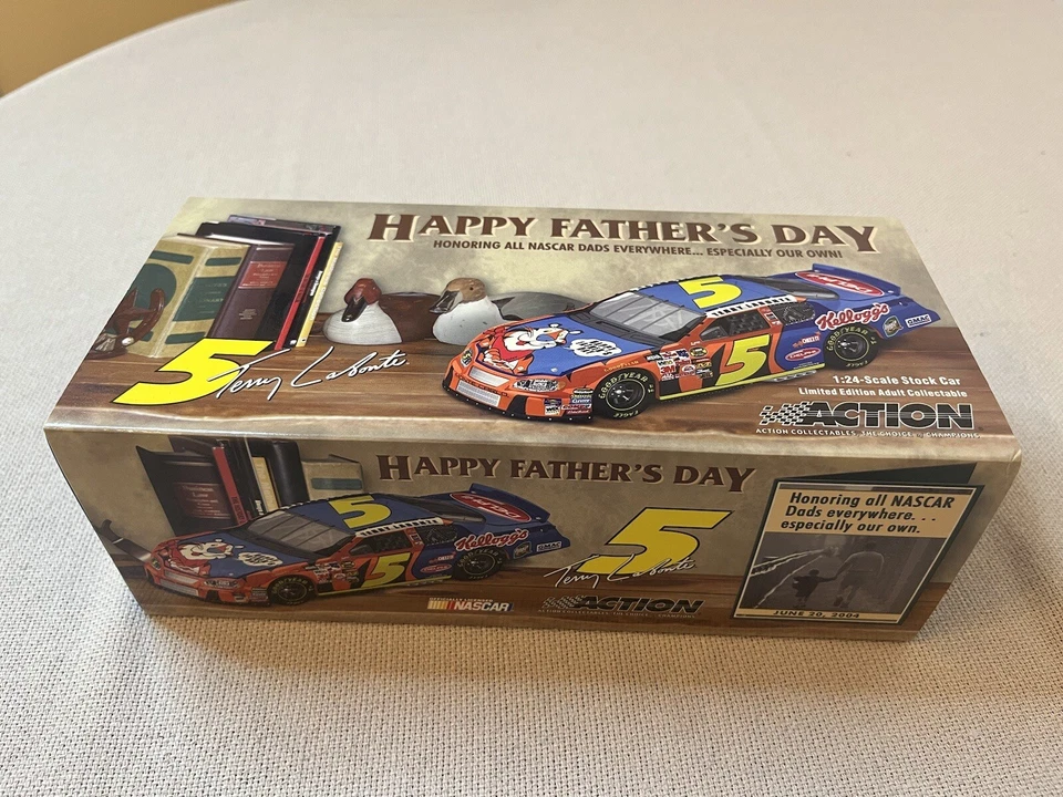 Terry Labonte #5 Día del Padre de Kellogg 2004 acción escala 1/24 NASCAR #55 de 240 Foto 2 de 4