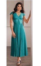 Size M Midnight Velvet Green Enya Maxi Dress