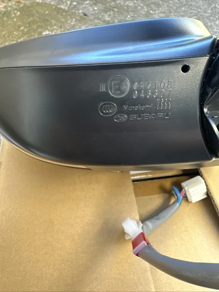 斯巴鲁镜面总成 91036FN440 全新带盒 — 第 3/4 张图片