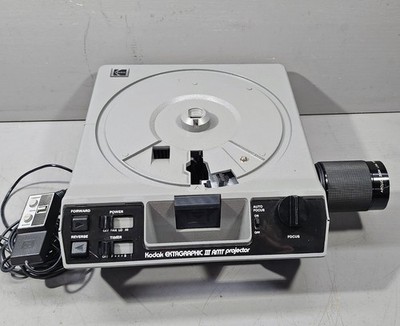 Kodak Ektagraphic III AMT Slide Projector w/ Remote & Apollo Zoom Lens *READ*