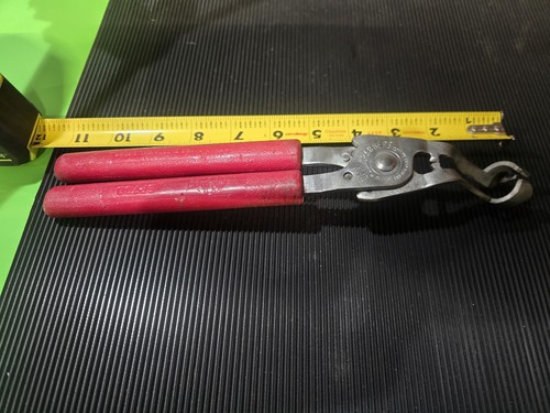 MAC TOOLS SP700 Grabber Spark Plug Pliers 11 in Insulated Handle.