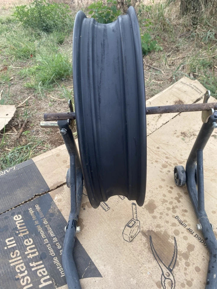 03-04 Kawasaki Ninja Zx6r Zx636r Front Rim Wheel - Image 4 of 4