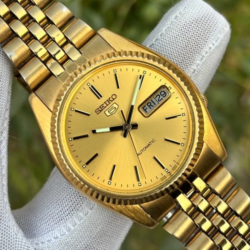 Vintage Seiko 5 Automatic Fluted Bezel Sunburst Dial Japan Men's Watch 7009-3110