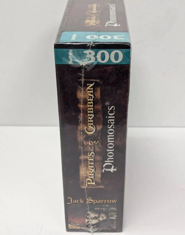 Piratas del Caribe 300 piezas Puzzle Buffalo Games Jack Sparrow Photomosaic NUEVO Foto 3 de 4