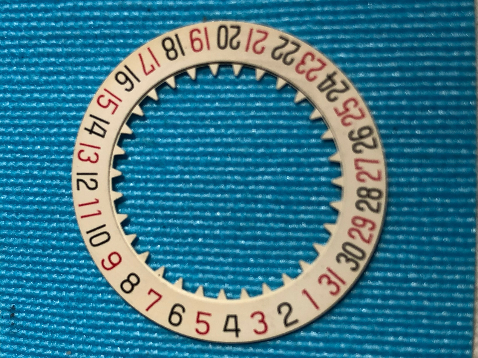 Valjoux 7734 disque quantième bicolore pour restauration montre Herma et Yema
