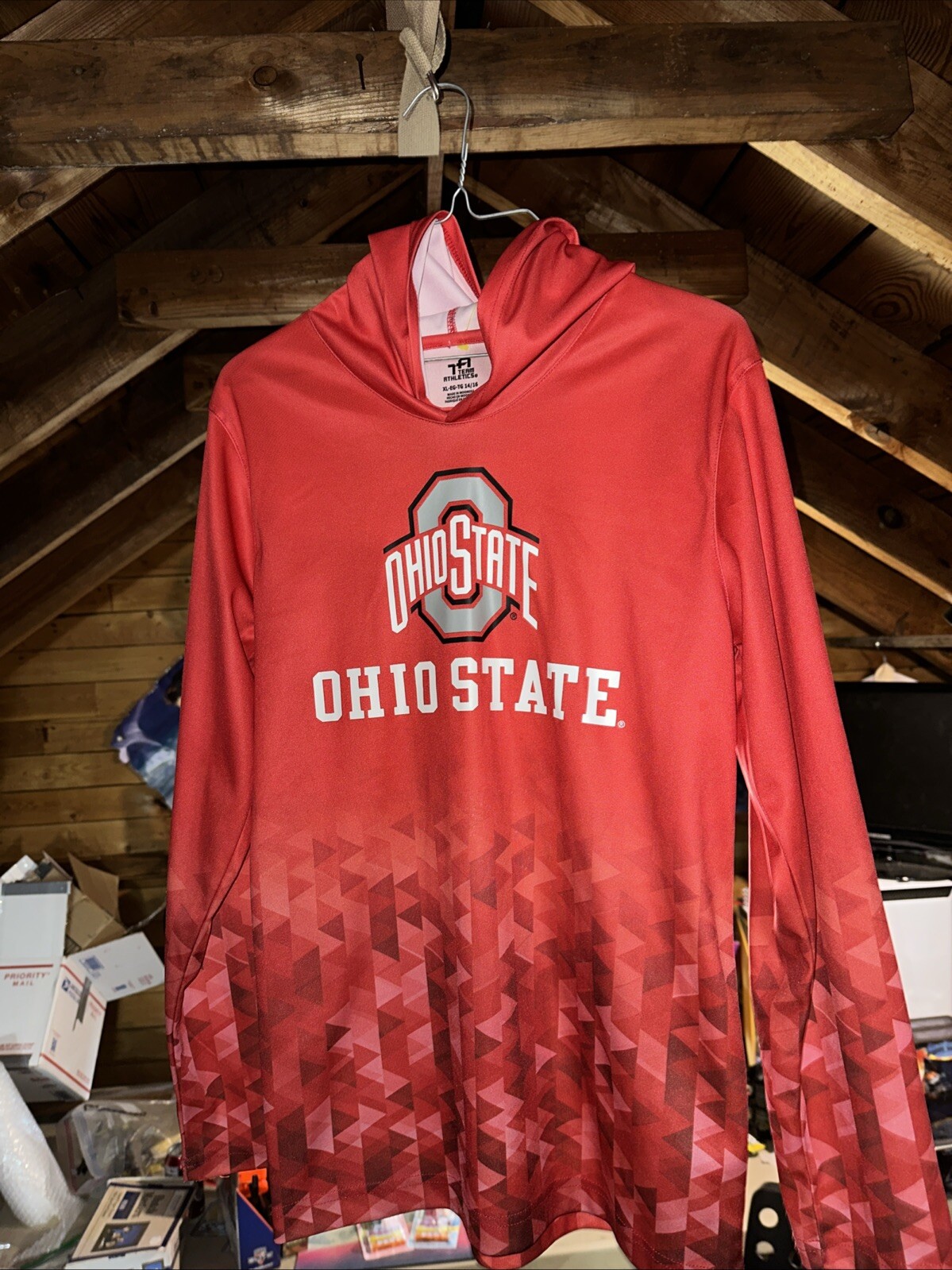 NCAA Ohio State Buckeyes Youth XL Lightweight Hooded Windbreaker for Teens 14-16