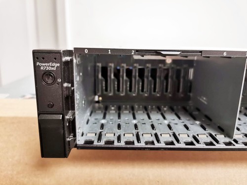 Dell EMC PowerEdge R730xd Server 24 Bays 2.5" SFF CTO Barebone iDrac Enterprise - Picture 5 of 5