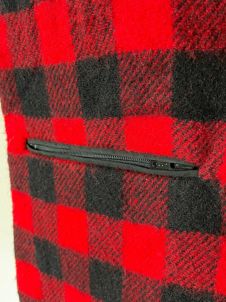 Colete Woolrich Feminino Vintage Lã Reversível Xadrez Búfalo Vermelho Preto Pequeno/Extra Pequeno - Imagem 3 de 4