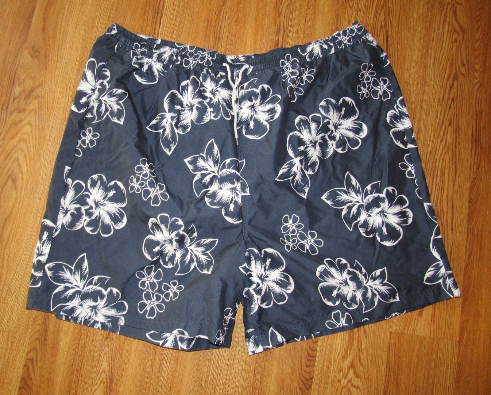 Picture 1 of 3