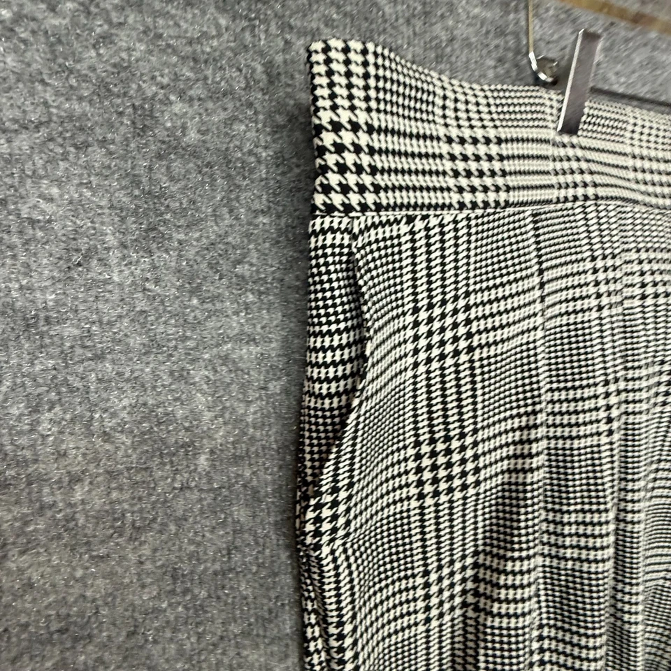 Pantalones Cortos Torrid Para Mujer 24 Negro Blanco Cuadros Elegantes Tiro Alto Elastizados Preppy Plus Foto 2 de 4