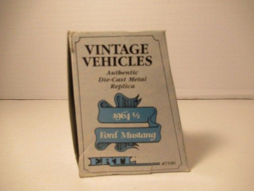 1988 Ertl Vintage Vehicles 1964 1/2 Ford Mustang 1:43 Scale - Picture 5 of 8
