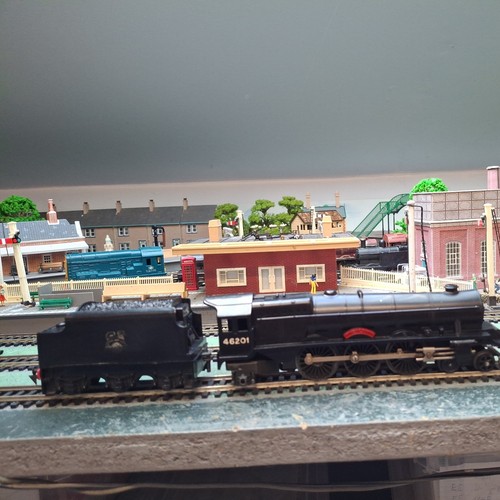 Triang R50 Princess Elizabeth Loco 4-6-2 and R31 Tender 46201 OO Scale ...
