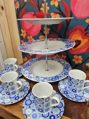 LSA International Retro 3 Ebenen Kuchenständer & 4 Espressotassen und Untertassen 