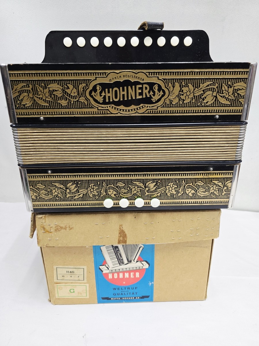 VTG HOHNER VIENNA 1140 POKERWORK DIATONIC BUTTON ACCORDION 1 ROW 4