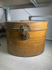 Antike viktorianische Hutschachtel aus Metall