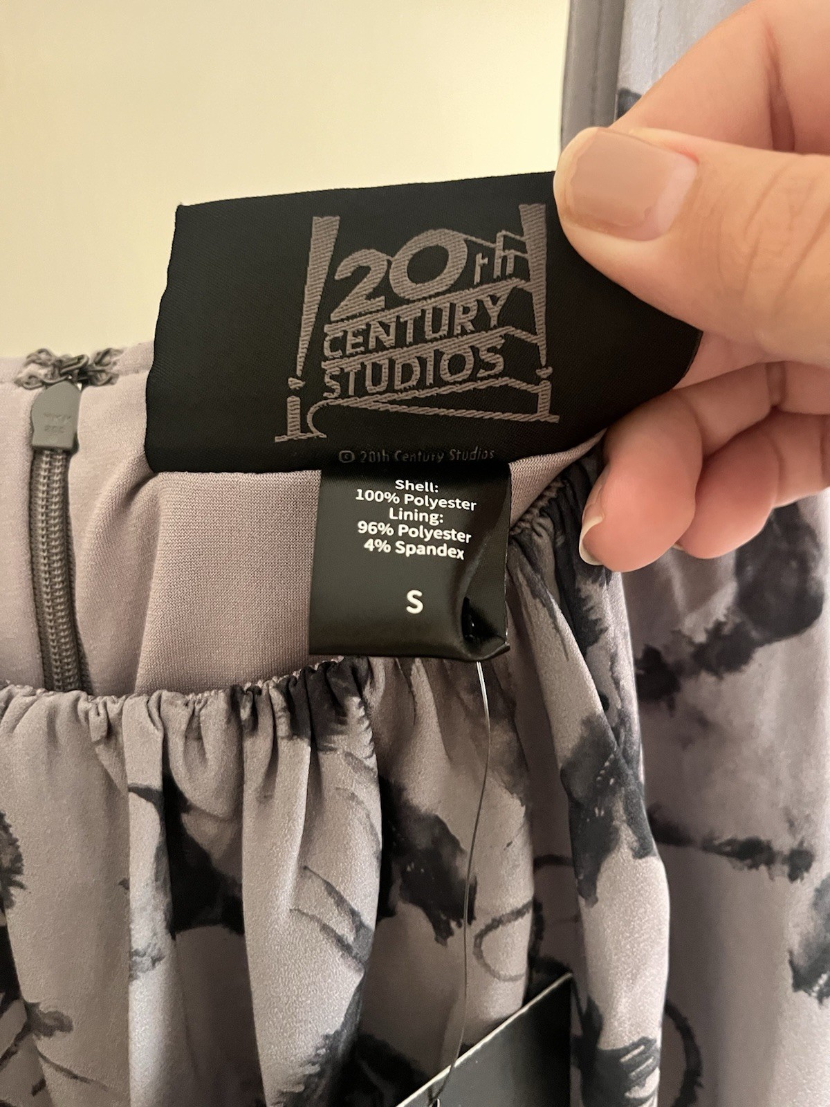 La Femme En Noir Alien Dress Size Small BNWT