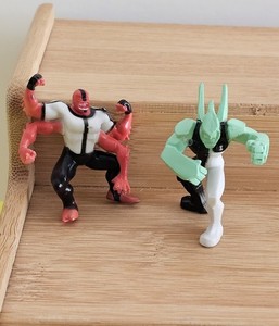 Figurine Miniature Ben 10 Giochi Preziosi Playmates 76715 - Jouet Neuf, édition Originale, Sortie 2020+