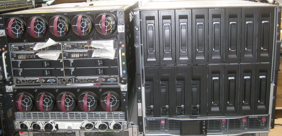 HP BladeSystem c7000 Enclosure +2x 455880-B21 +2x 466484-001 +2x 459526-001 &MOR - Image 2 of 4