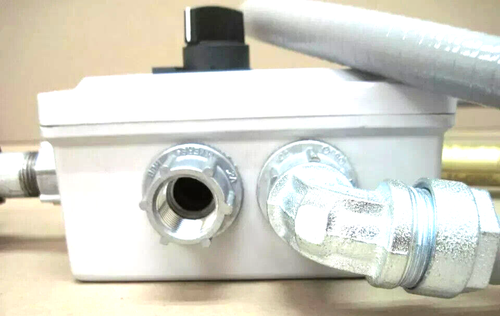 New Haws 9001.5 Emergency Alarm and Light System - Picture 2 of 10
