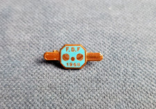 FDF (FRANCIS DRAKE FEDERATION) 1968 BOWLS CLUB ENAMEL BADGE