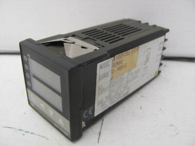 RKC REX-C100 TEMPERATURE CONTROL UNIT C100F-J02-8*DA USED