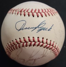 PHILADELPHIA PHILLIES 1975 TEAM SIGNED AUTOGRAPHED OMLB BALL OZARK,MCCARVER HOF