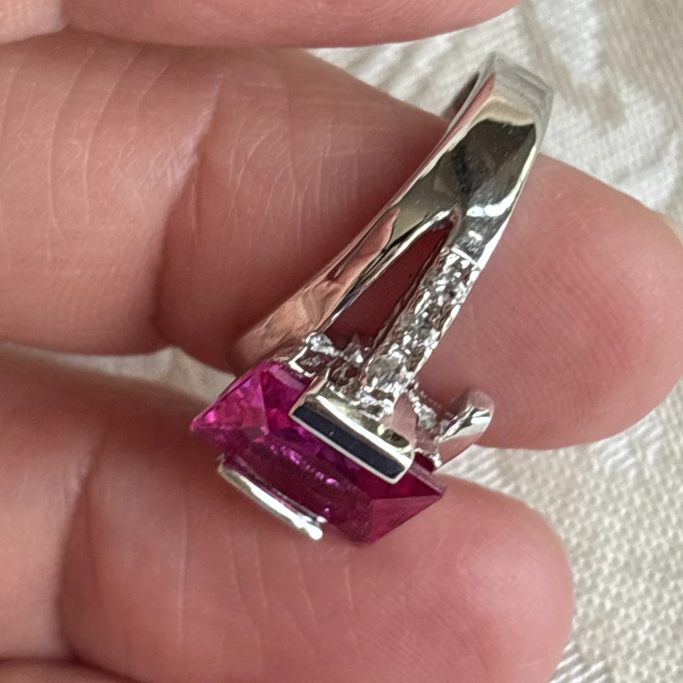Lia Sophia Helen Ring Size 5/6 Pink Fuchsia Cz Silver Tone Very Rare HTF Euc - Image 4 of 4
