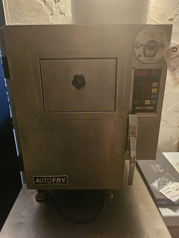 AutoFry MTI-5E Ventless Countertop Fryer w/ Ductless Hood & Ansul System