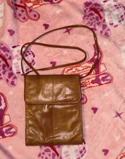 Brown vintage snake skin handbag with adjustable strap