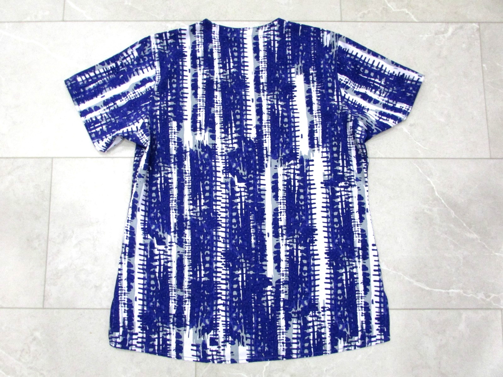 Carhartt Womens Scrub Tops Size M Lot Of 2 thumbnail 7